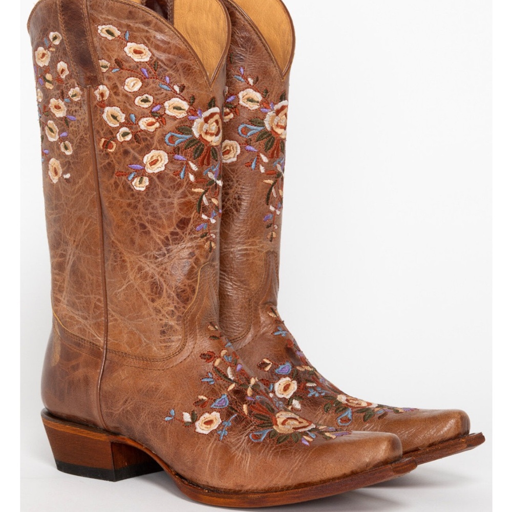 Shyanne Floral Embroidered Tan Boots